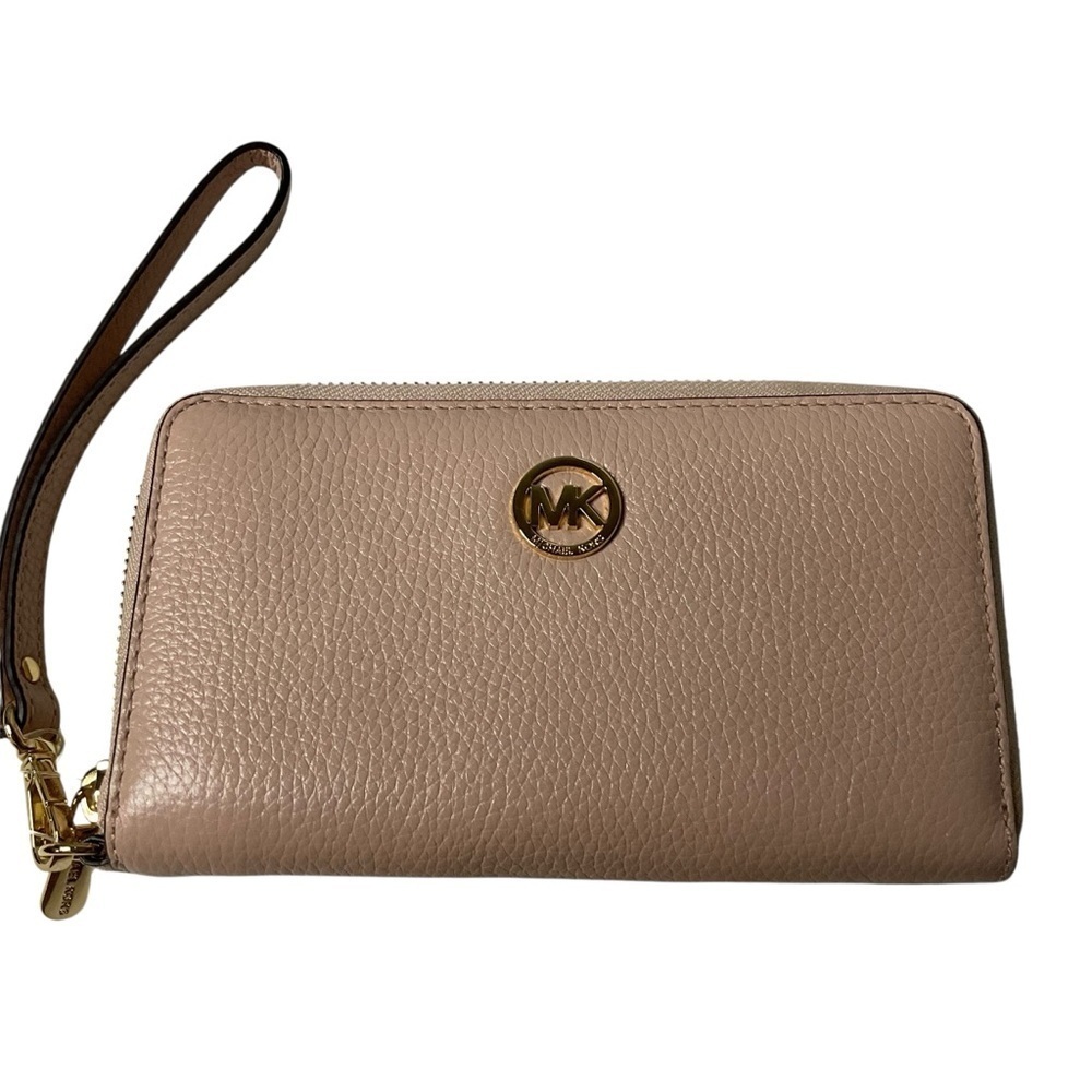 MICHAEL Michael Kors Pink Pebbled Leather Wristlet